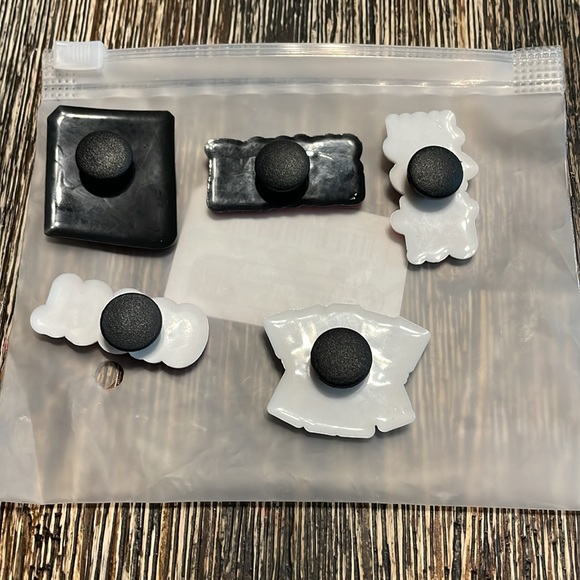 NWOT MEAN GIRLS Croc Charms - Picture 2 of 2